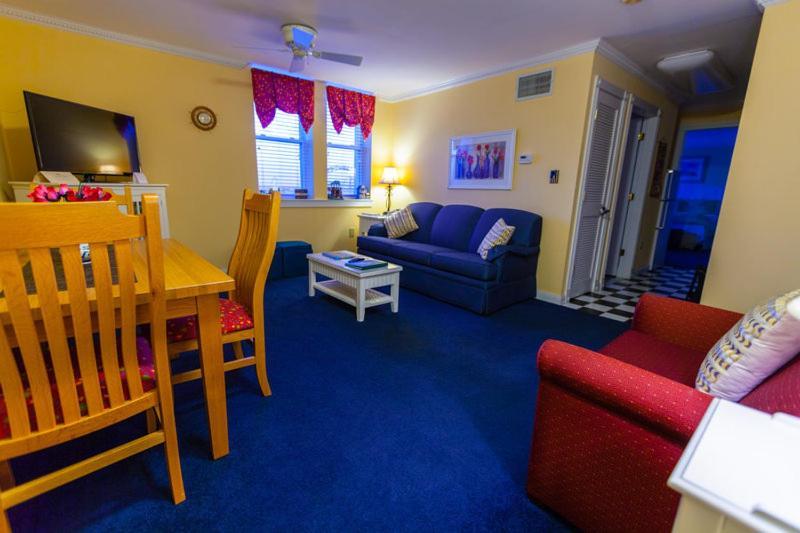 Deluxe King Suite,1000027491:JPEG